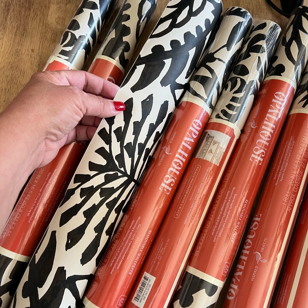 Opalhouse Black and White Eulalia Peel Stick Wallpaper 27.5 sq ft I have 4 rolls